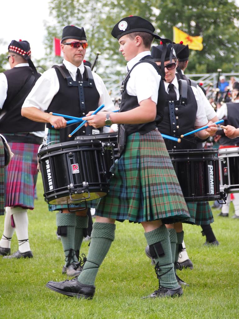 drum-training-and-instruction-dundas-pipes-and-drums